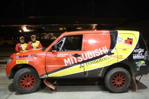 Reinado Varela e Erley Ayala disputarão o Dakar 2010 com Mitsubishi Pajero (Foto Mastermidia)