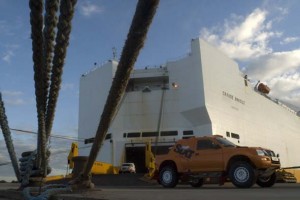 O Dakar é gigante antes mesmo de começar, com o Grande Brasile transportando da França para a Argentina, entre carros de competição e de serviço, 550 veículos (Foto Press ASO)