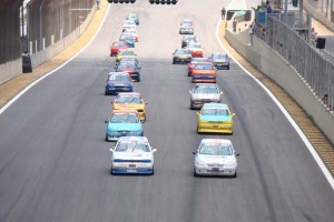 É numeroso o grid da categoria Marcas & Pilotos no Campeonato Paulista de Automobilismo (Foto Jason Dê Machado/www.dmracing.com.br)
