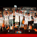 72446_93748_podiograd_ms09_salvador_tompapp_1059 Pódio da categoria Graduado (Foto Tom Papp/Mitsubishi Motors)