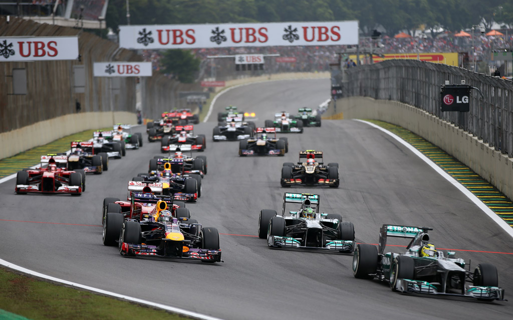 Largada do Grande Prêmio do Brasil de 2013 (Foto Beto Issa/GP do Brasil
