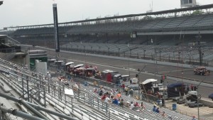Vista da reta principal, a partir do Media Center, na tarde desta segunda, 12, durante o Practice 2 no IMS (Foto Americo Teixeira Jr.)