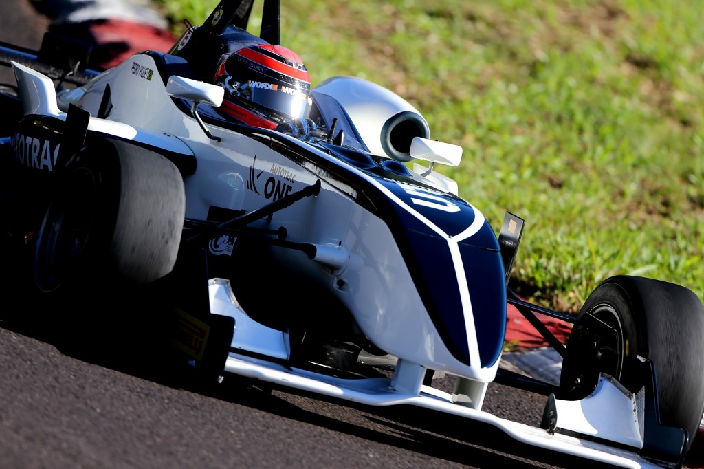 Pedro Piquet lidera a temporada de estreia da Fórmula 3 Brasil (Foto Bruno Terena)