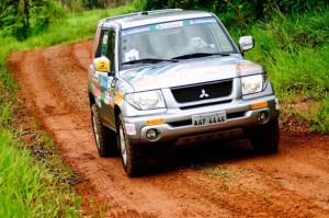dm_11.12.2009_mitisubishi_motorsport_turismo_campeao_marcelo_maragni Mitsubishi MotorSports Sudeste: Os vencedores da categoria Turismo (Foto Marcelo Maragni/Mitsubishi Motors)