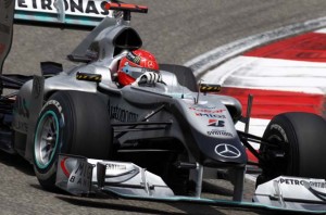 Em quatro provas desde o seu retorno à Fórmula 1, Schumacher marcou 10 pontos e seu melhor resultado foi um 6º lugar (Foto Hock Zwei/Mercedes GP, Shanghai, 18.4.2010)