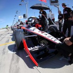 Helio Castroneves durante os treinos livres para a etapa da Fórmula Indy no Iowa Speedway (Foto Ron McQueeney/IRL, Newton, 19.06.2010)